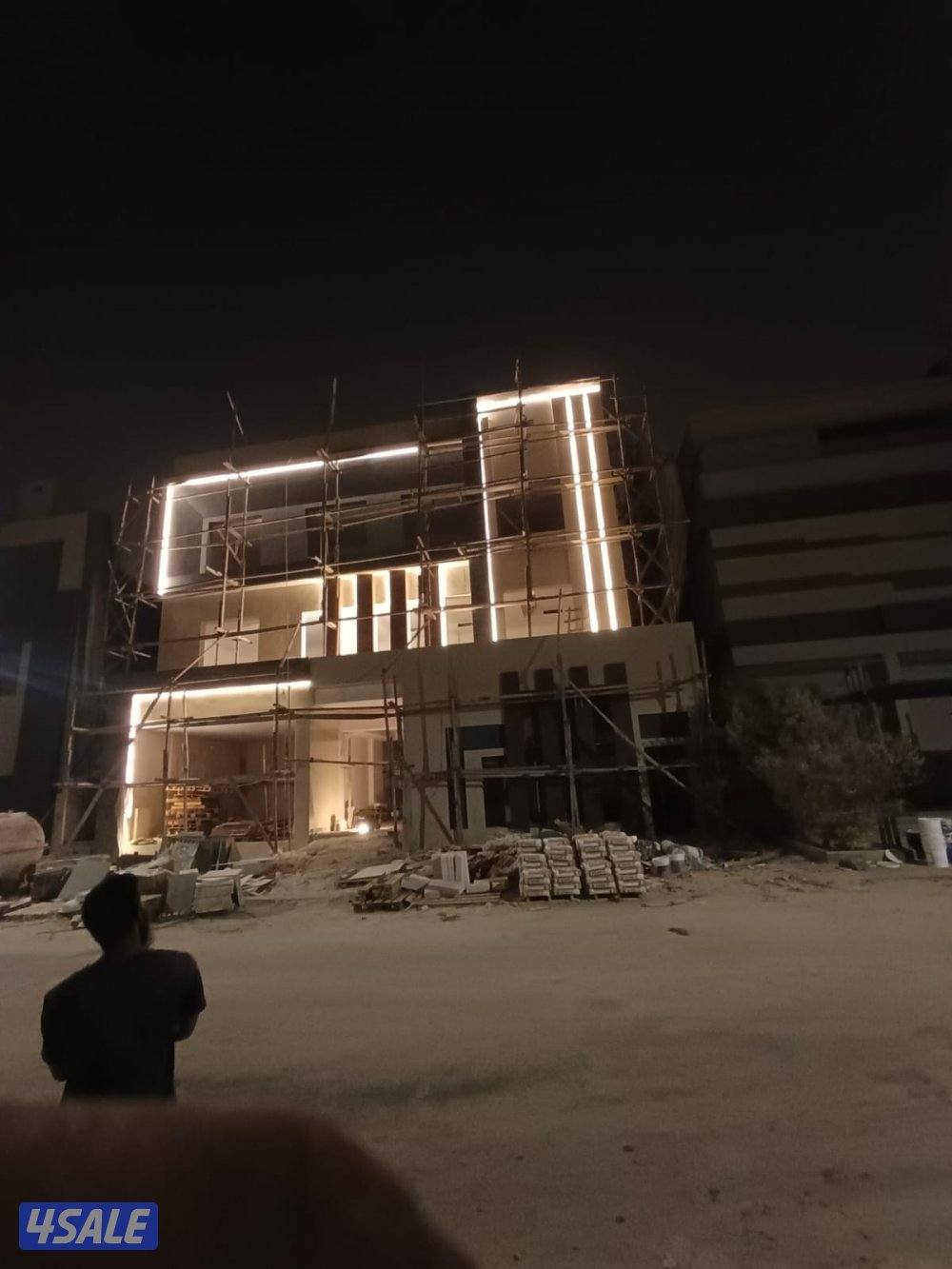 كهربائي تاسيس وتشطيب جميع اعمال الكهرباء. تركيب برفيل9