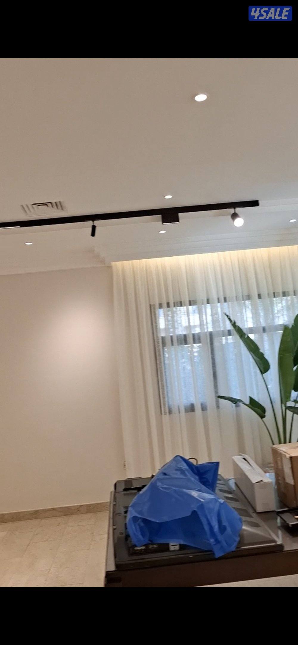 كهربائي تاسيس وتشطيب جميع اعمال الكهرباء. تركيب برفيل14