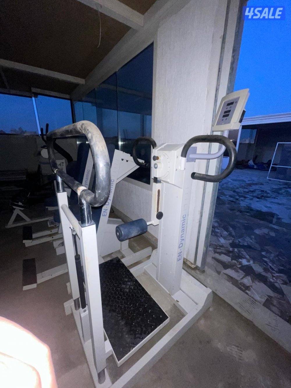 أجهزه نادي المانيه بدون أوزان (تستعمل الهوا)7