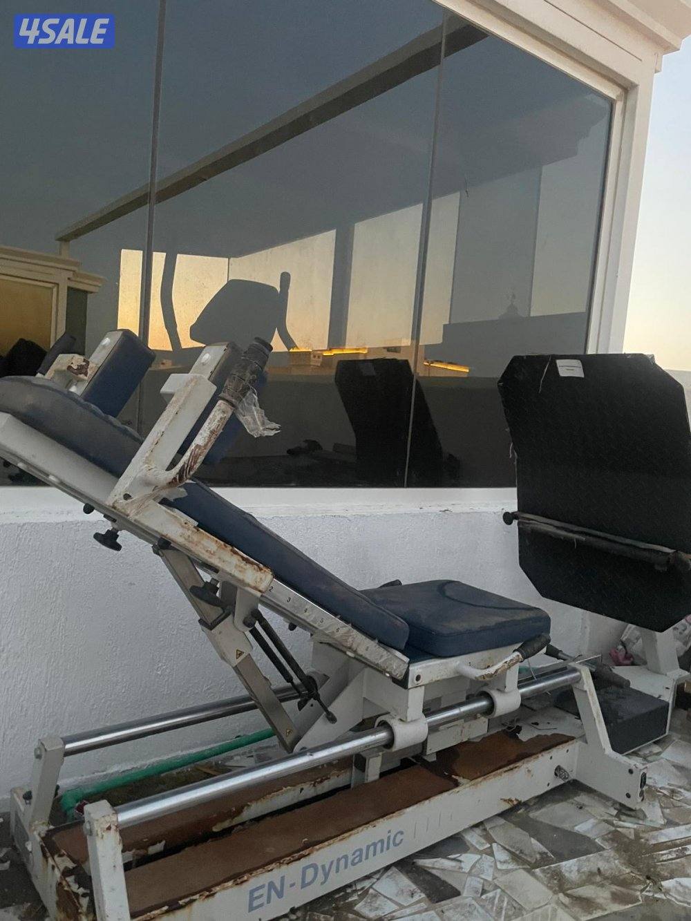 أجهزه نادي المانيه بدون أوزان (تستعمل الهوا)8