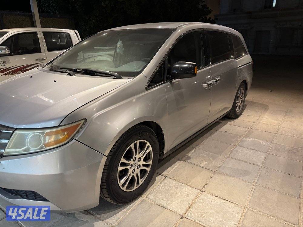 للبيع موديل ٢٠١٤ ماشي ٢٦١ صبغ الوكاله شرط الفحص بالكامل0