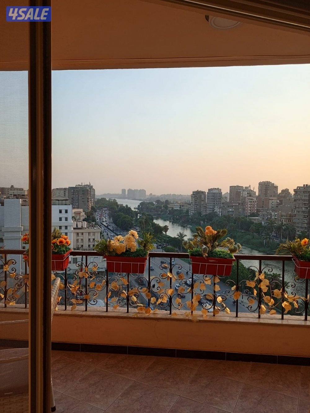 فرصه ذهبيه 💥💥💥 للبيع  او للإيجار الطويل شقه مطله ع النيل مقابل المنيل4