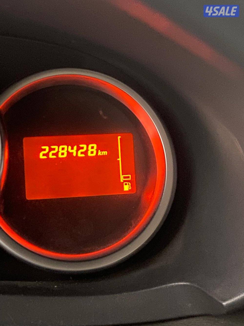 للبيع رينو دوكر ثلاجة موديل 20205