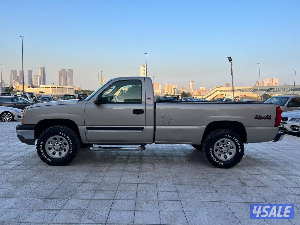 وانيت سلفرادو 2005 بحاله ممتازه وارد الغانم شرط الفحص3