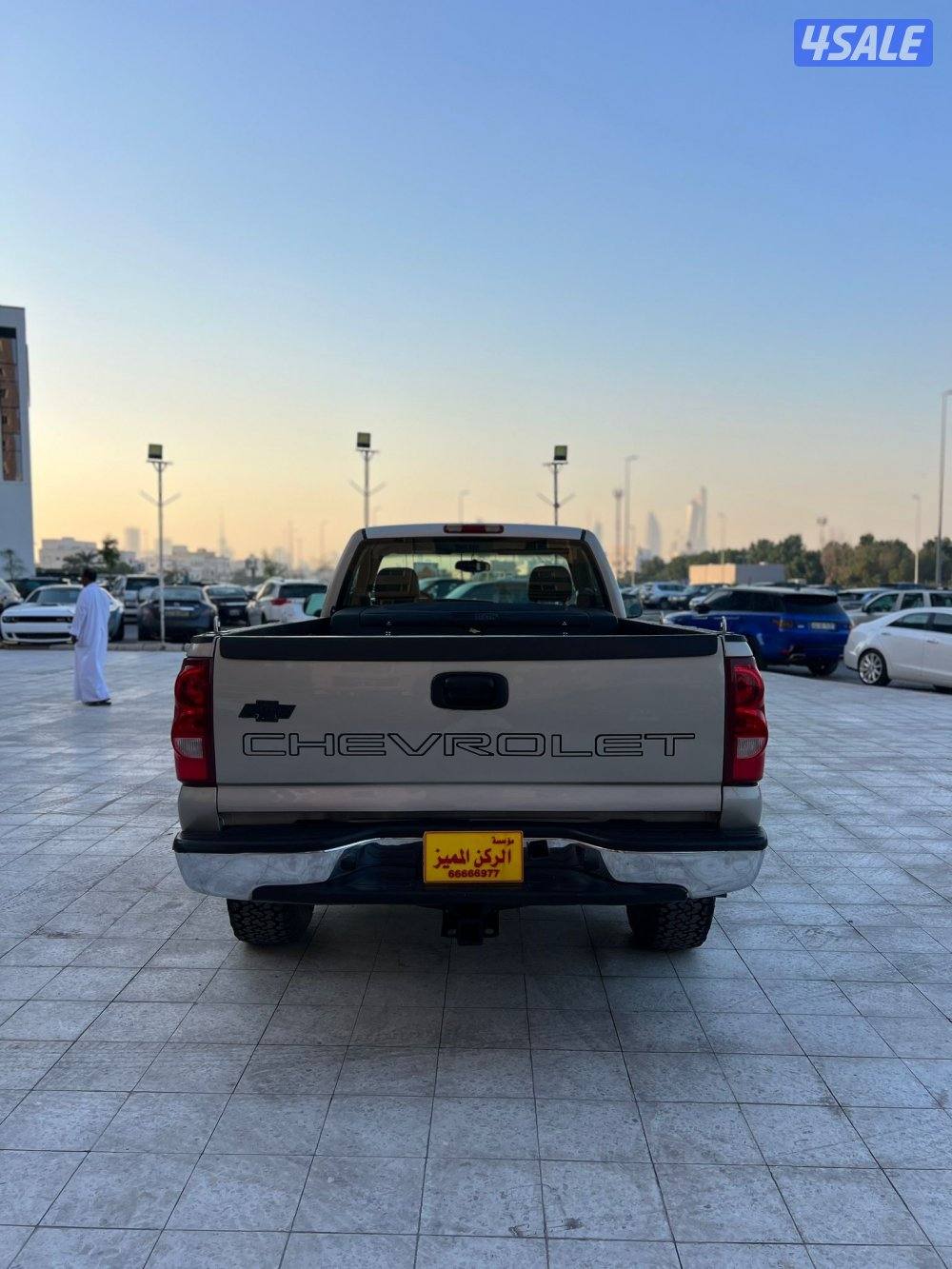 وانيت سلفرادو 2005 بحاله ممتازه وارد الغانم شرط الفحص6