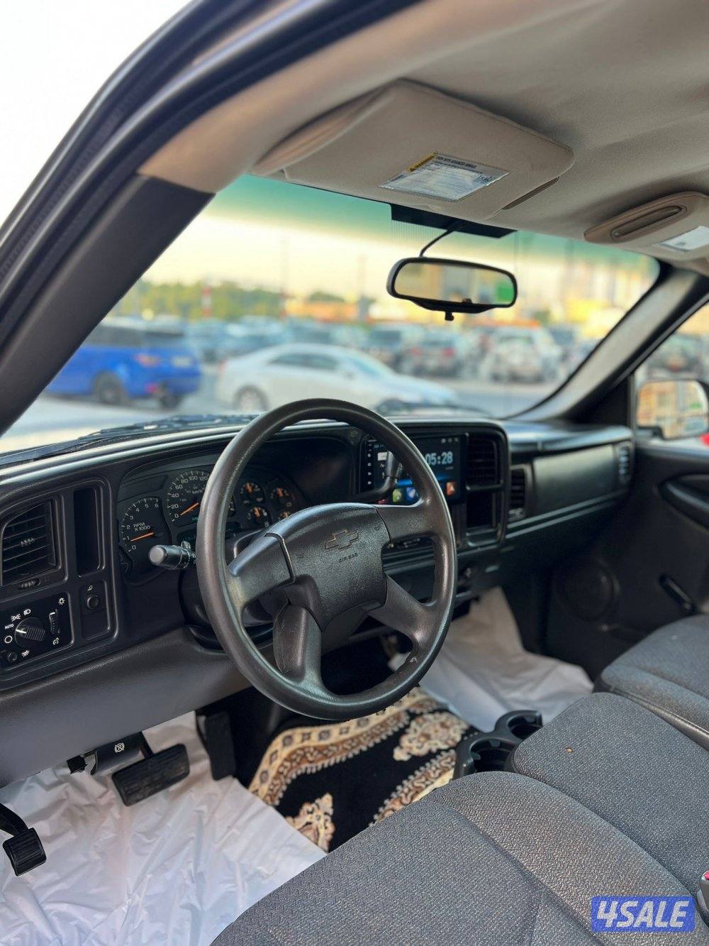 وانيت سلفرادو 2005 بحاله ممتازه وارد الغانم شرط الفحص9