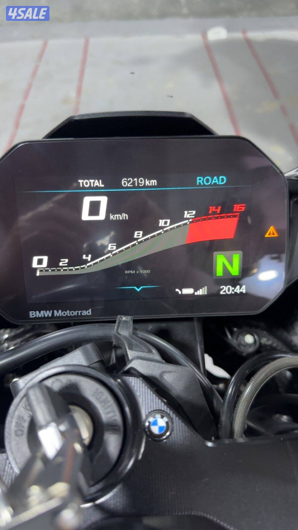 دراجة رياضية BMW نوع M1000RR موديل 2022 ماشي 6000 كم7