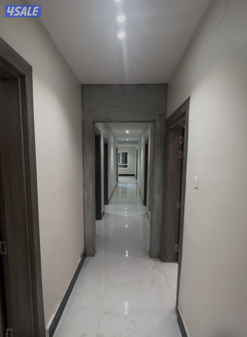 للإيجار بيت كامل دورين وربع مجدد كامل مدخل ومخرج ممتاز تكييف جديد1