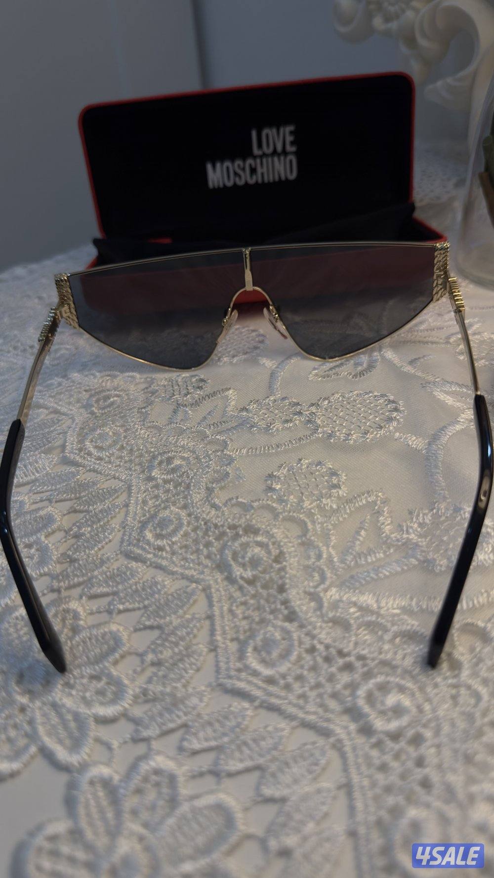 Love Moschino sunglasses women3