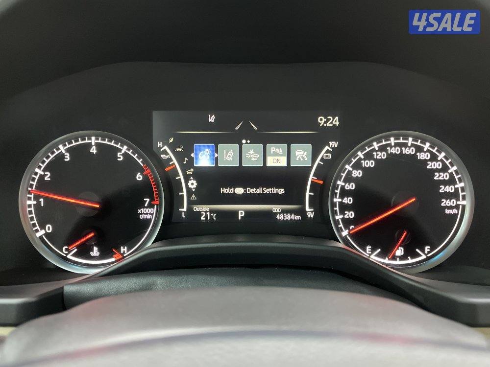 TOYOTA LAND CRUISER 22L3T-VXM-S_U3