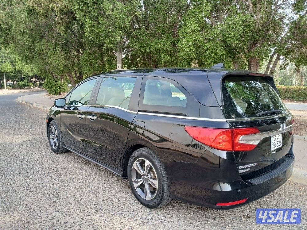 هوندا أوديسي 2018 المالك الاول كامل المواصفات بحالة ممتازة3