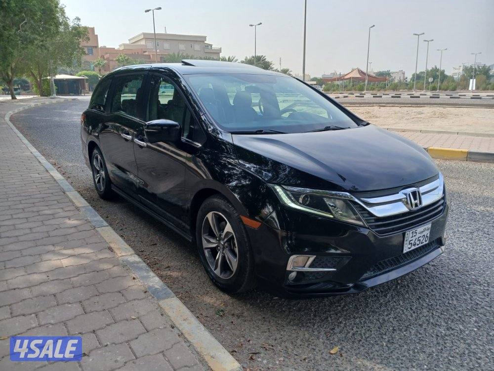 هوندا أوديسي 2018 المالك الاول كامل المواصفات بحالة ممتازة2