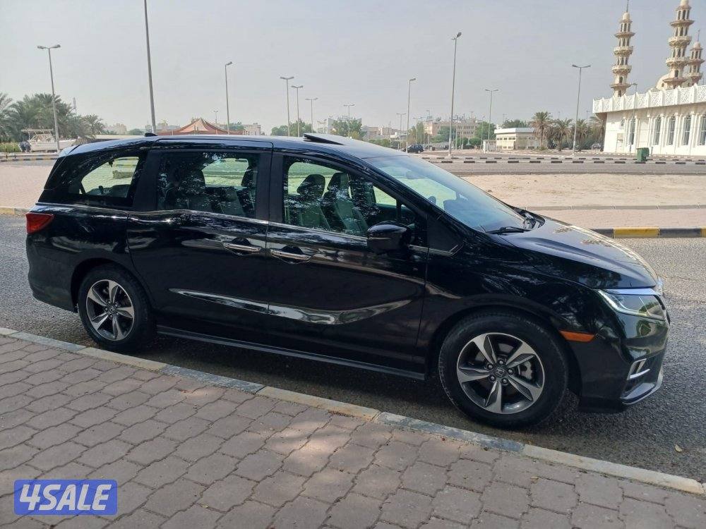 هوندا أوديسي 2018 المالك الاول كامل المواصفات بحالة ممتازة4