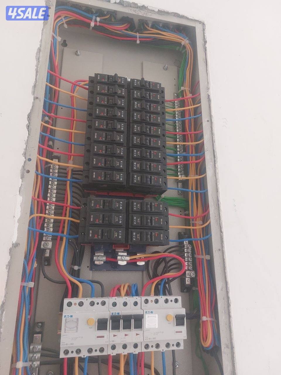 كهربائي تاسيس وتشطيب جميع اعمال الكهرباء. تركيب برفيل2