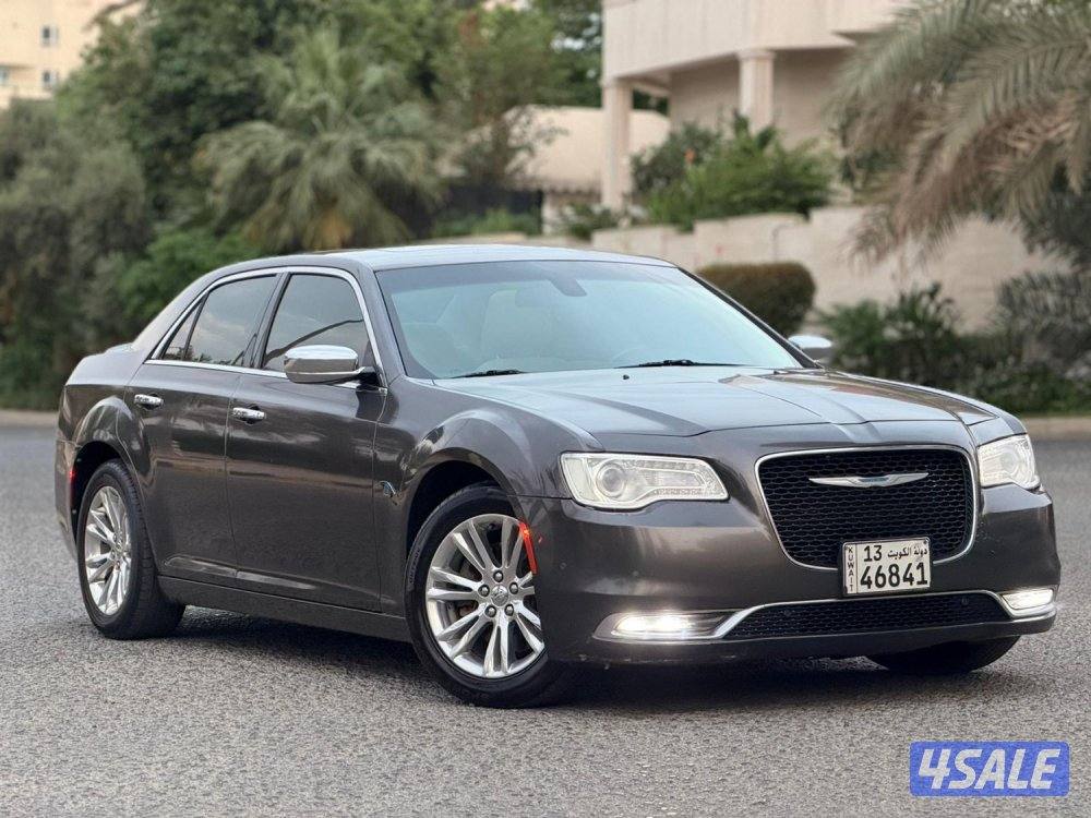 كرايسلر // C 300  V8  // 2015  // صبغ الوكالة1