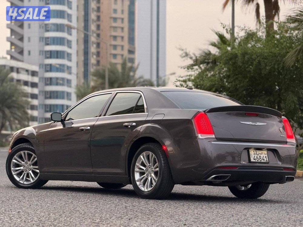 كرايسلر // C 300  V8  // 2015  // صبغ الوكالة3