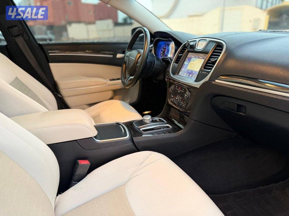 كرايسلر // C 300  V8  // 2015  // صبغ الوكالة7