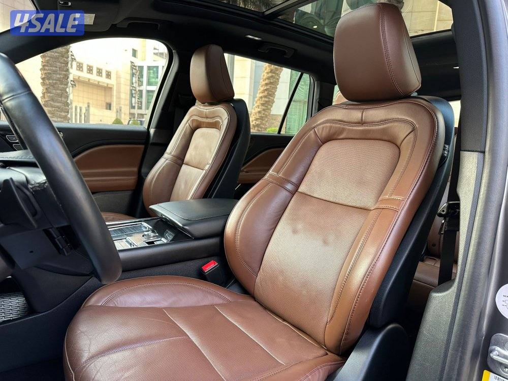 لنكولنAVIATOR موديل2022 عداد51الف وارد الغانم تحت الكفاله+سيرفس منتظم7