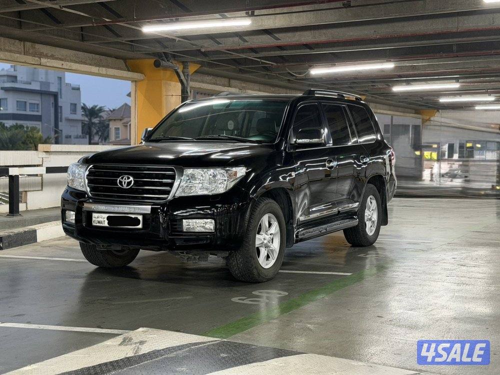 Land Cruise VXR 20103