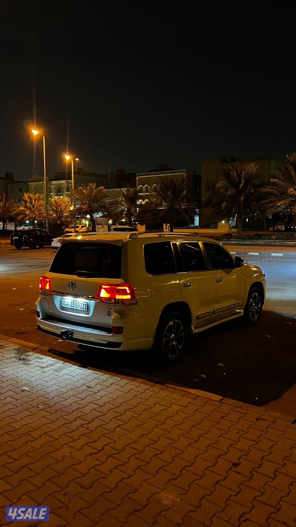 لاندكروزر 20164