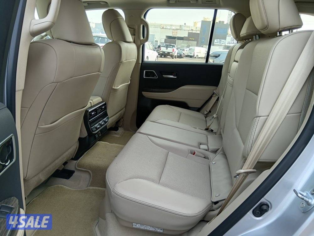 لاندكروزر VX موديل 2022 صبغ الوكالة شرط الفحص بالكامل5