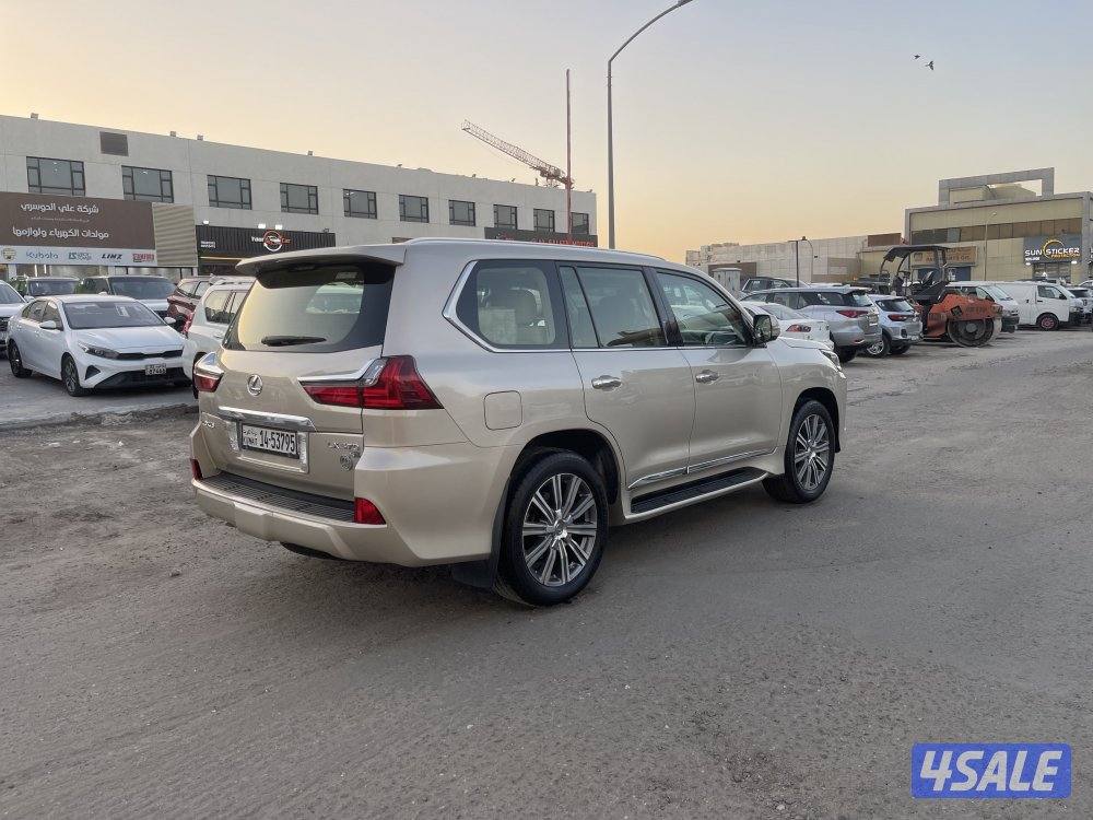 البيع لكزس LX570. مديل ٢٠١٦ شرط الفحص قير مكينه شاصي بدي يوجد ق٢1