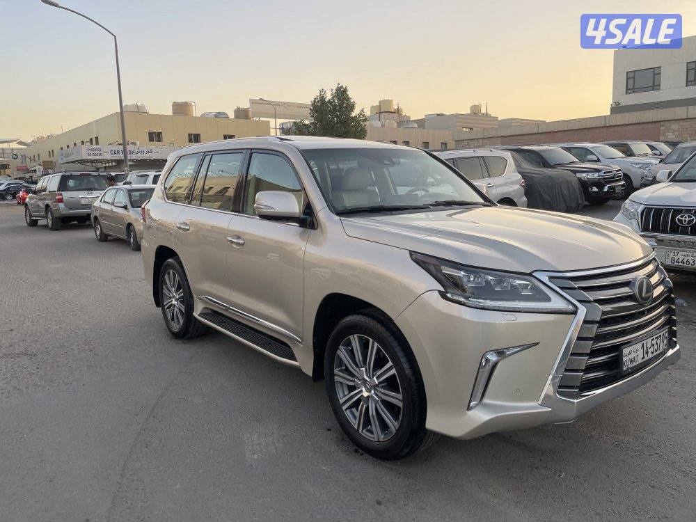 البيع لكزس LX570. مديل ٢٠١٦ شرط الفحص قير مكينه شاصي بدي يوجد ق٢3