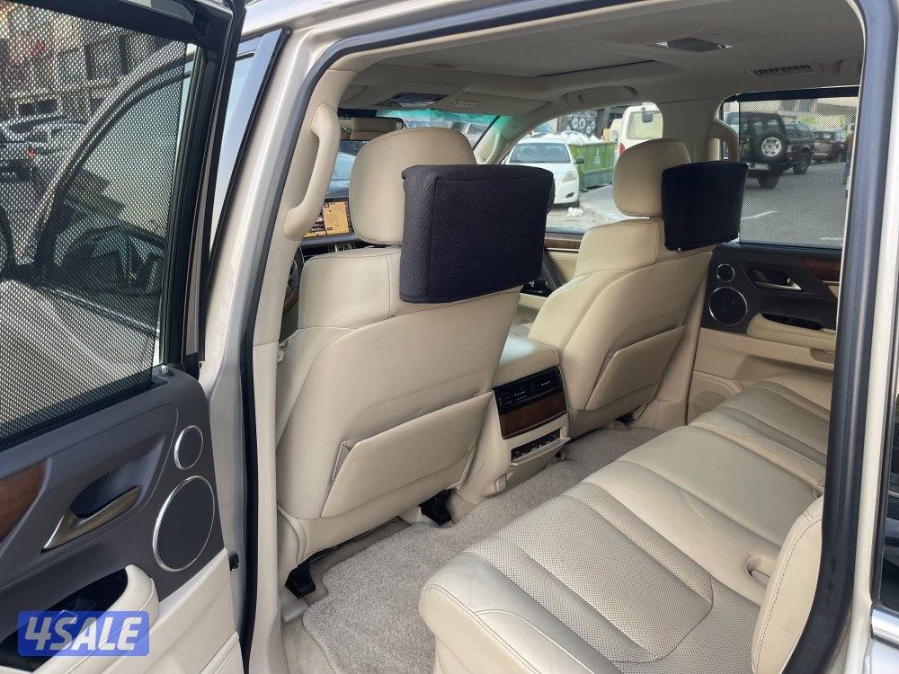 البيع لكزس LX570. مديل ٢٠١٦ شرط الفحص قير مكينه شاصي بدي يوجد ق٢7