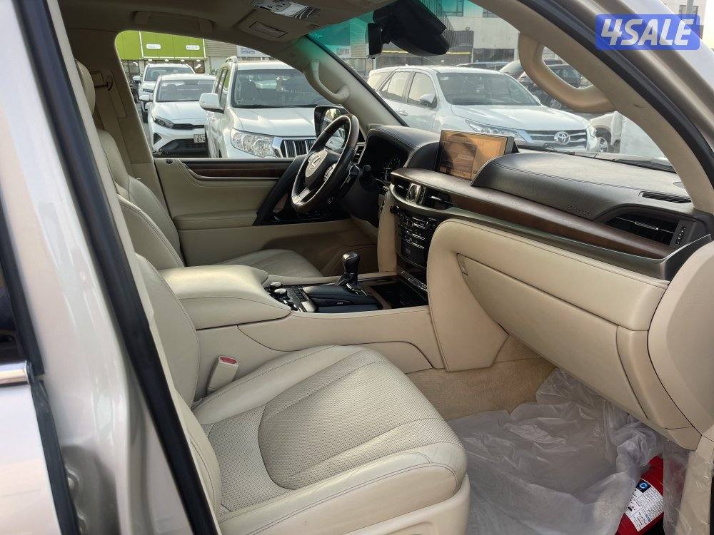 البيع لكزس LX570. مديل ٢٠١٦ شرط الفحص قير مكينه شاصي بدي يوجد ق٢8