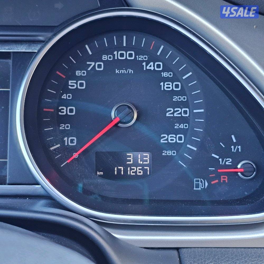 Audi Q7 S-line V6 supercharge 2016 صبغ الوكالة10