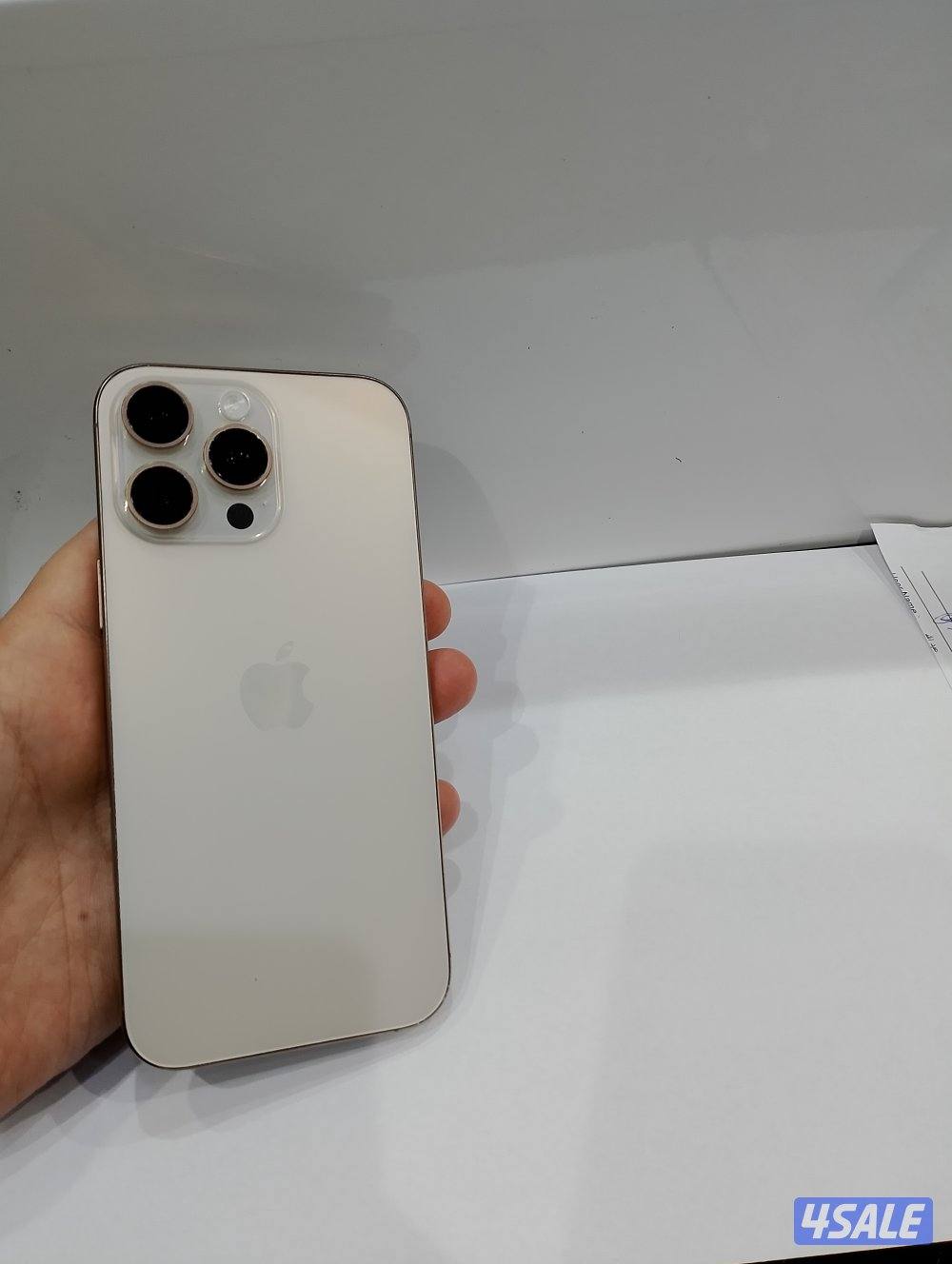 ايفون 16pro max جيجا 2562