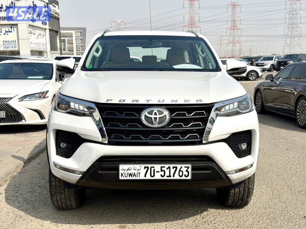 تويوتا فورتنر 2023 الساير 6 سلندر ديل قير4