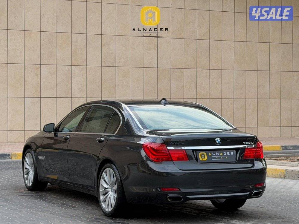 للبيع BMW 740LI موديل 2010 وارد الغانم5