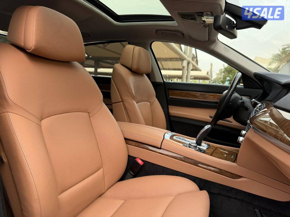 للبيع BMW 740LI موديل 2010 وارد الغانم8