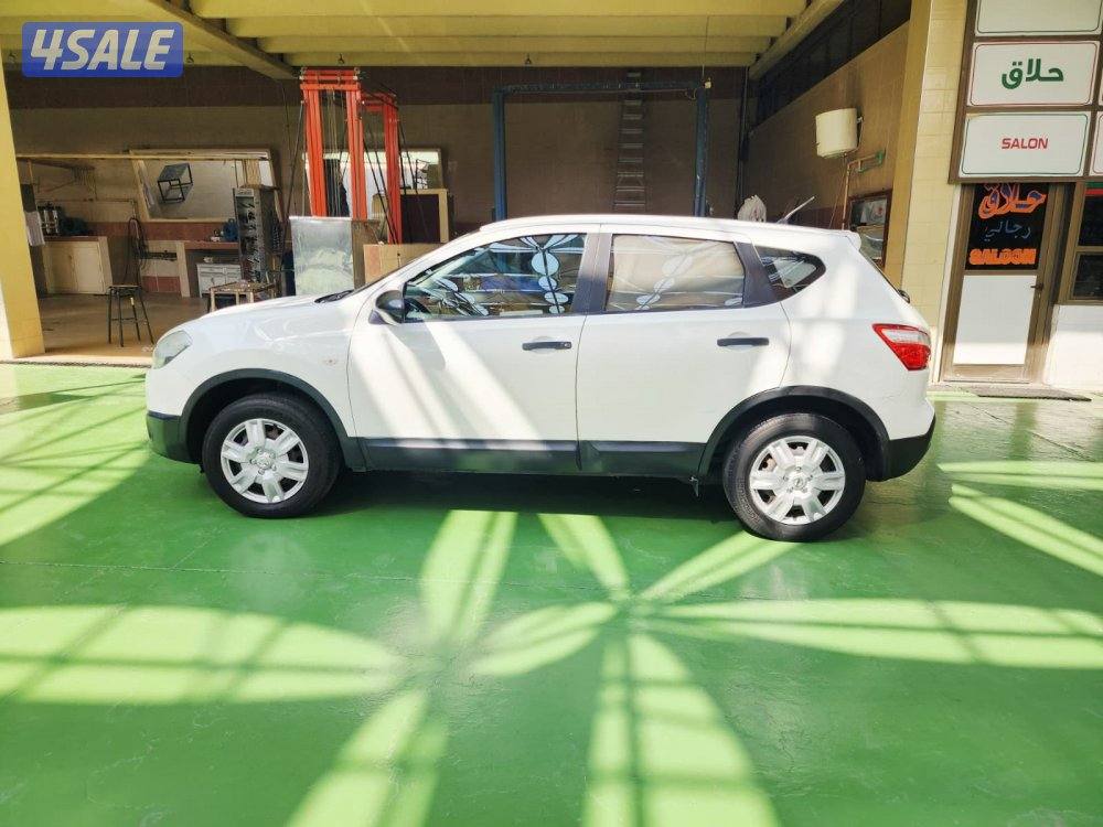Nissan Qashqai 2013 SE - Rumaithiya3