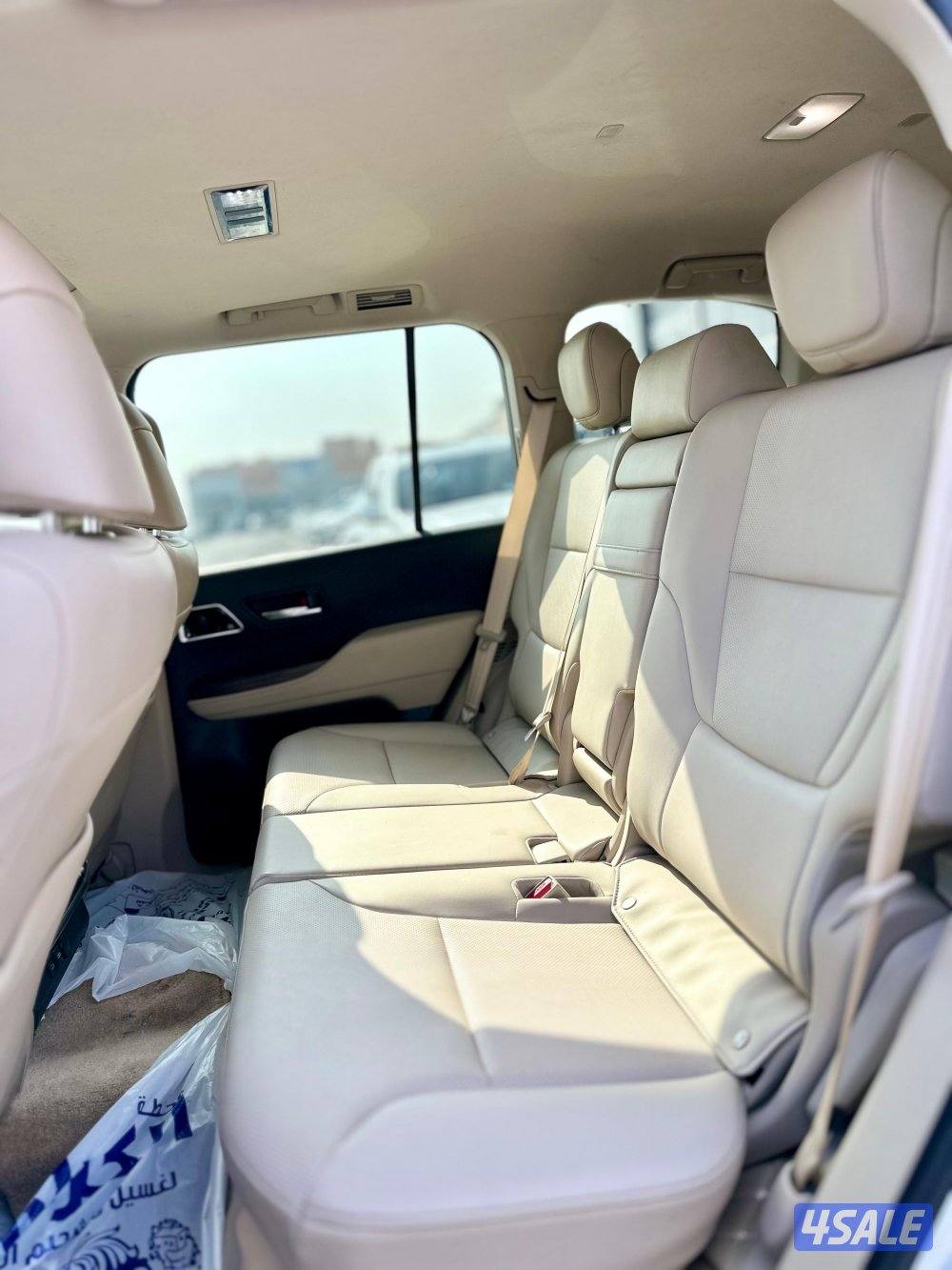 لاند VX الساير موديل 2022 عداد 889