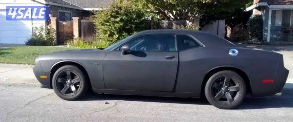 للبيع تشالنجر موديل 2013 سلفر مطفي عالمنظور مافي ولاشي استعمالي الشخصي1