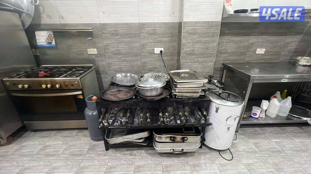 للأيجار محل بالدور الاول اسواق القرين مجهز يصلح مطبخ مساحته 95 متر م2