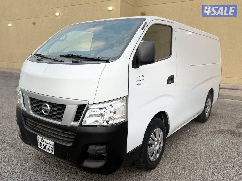 للبيع باص مقفل 2017 عداد 137 الف0