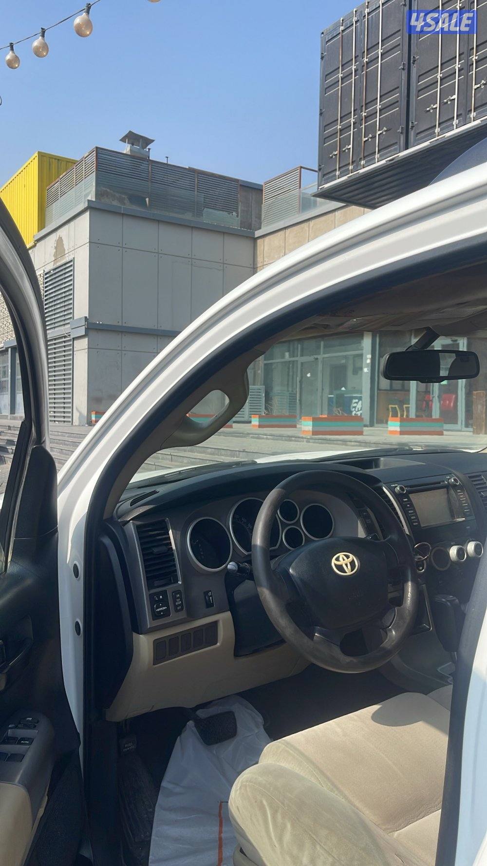 للبيع سكويا 2012 المالك الاول3