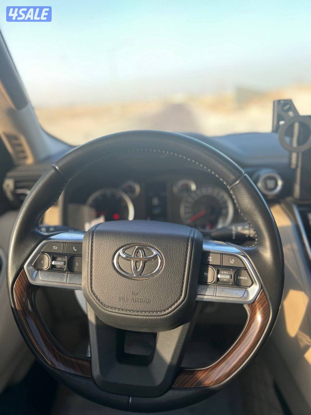 للبيع جيب لاند ايرو بدون تيربو تنفس طبيعي ماشي ١١٢ شرط الفحص4