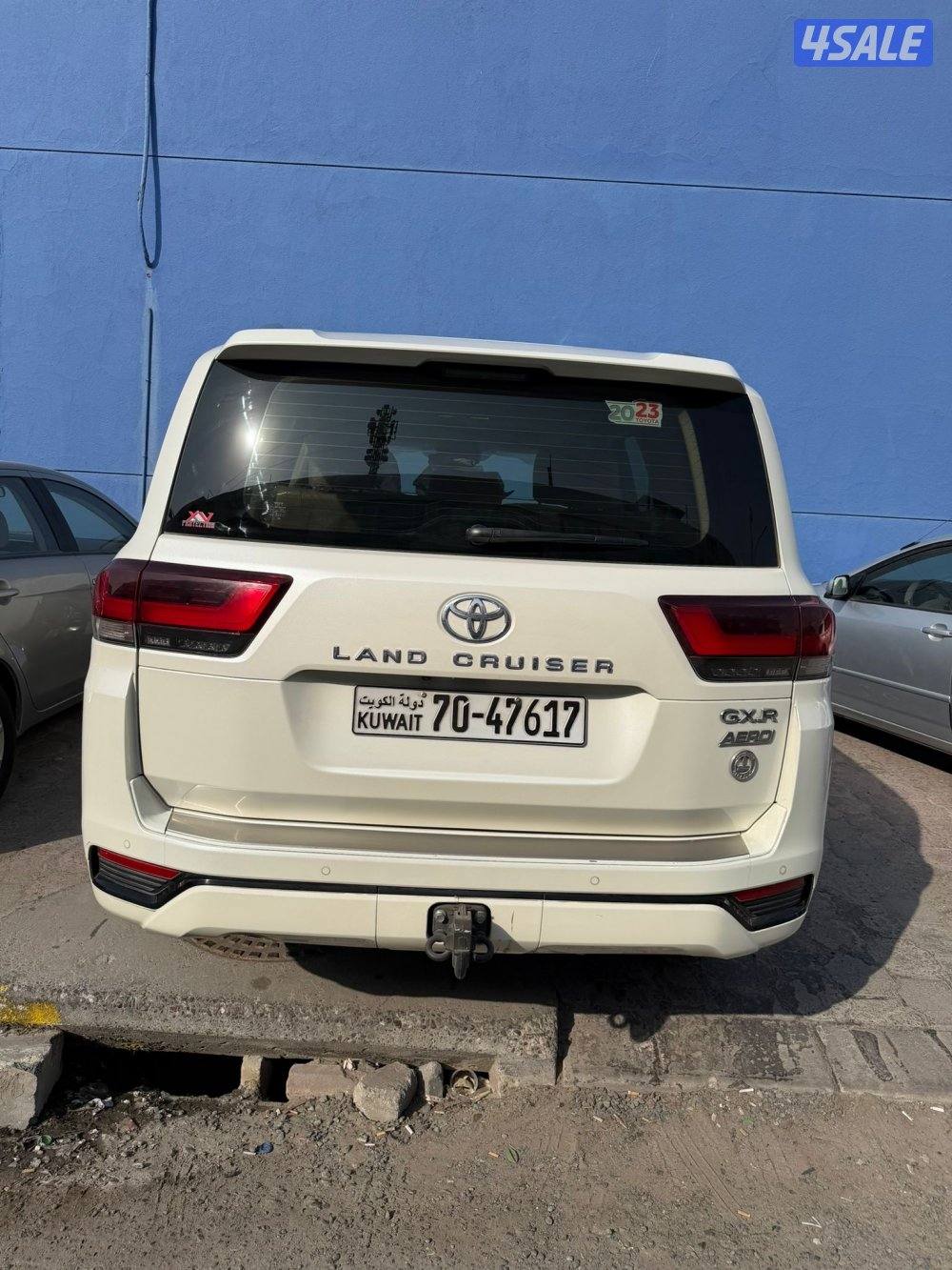 للبيع تويوتا لاند كروزر GXR موديل 20231