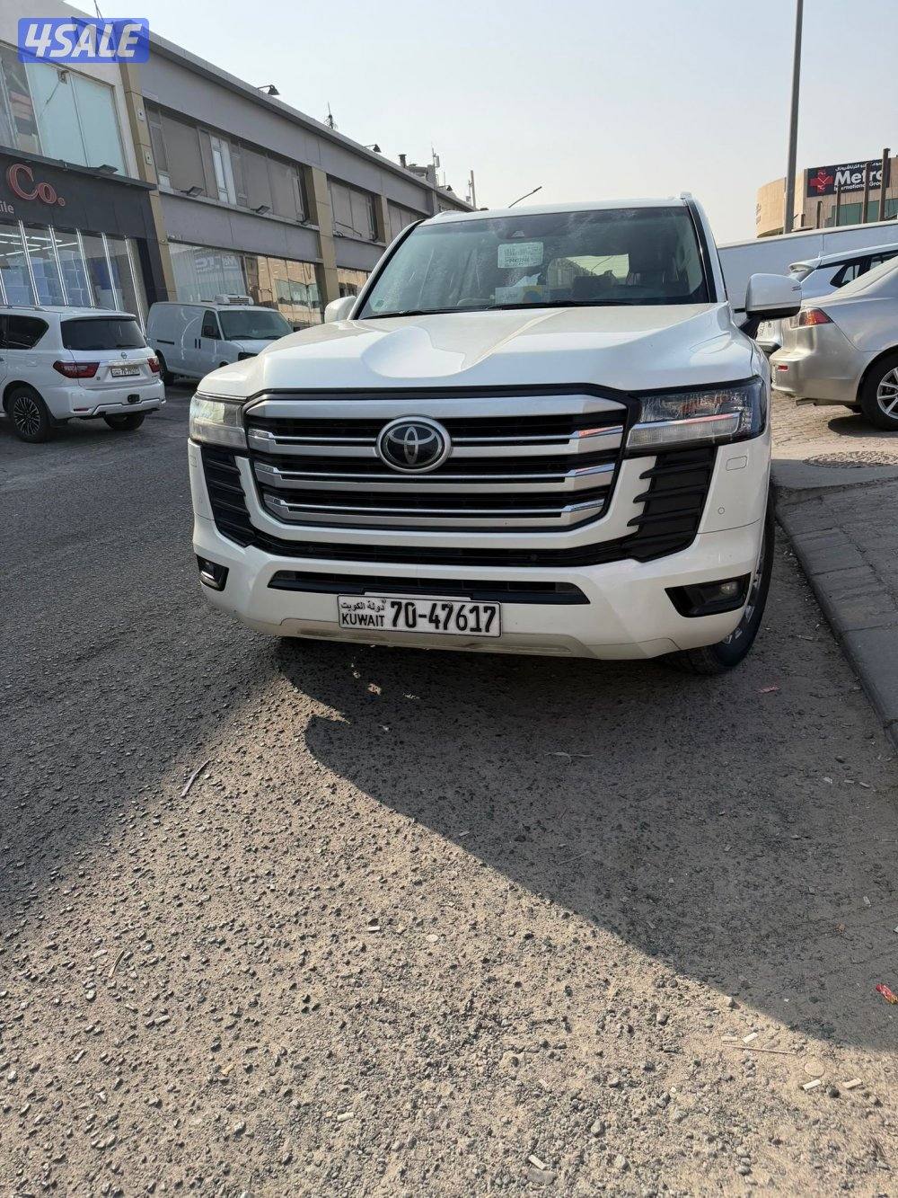 للبيع تويوتا لاند كروزر GXR موديل 202312