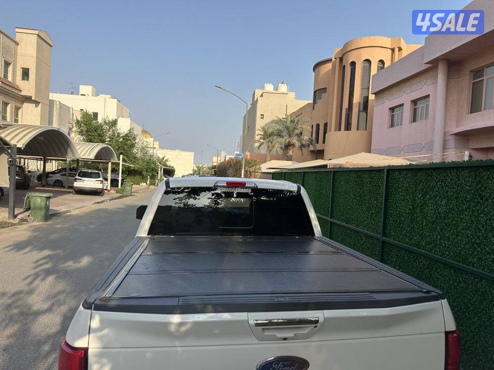 للبيع وانيت فورد لاريت6