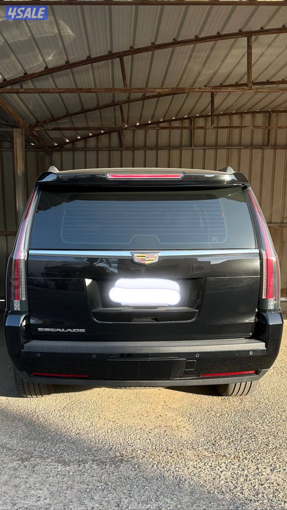 للبيع كاديلاك اسكاليد ٢٠١٧0