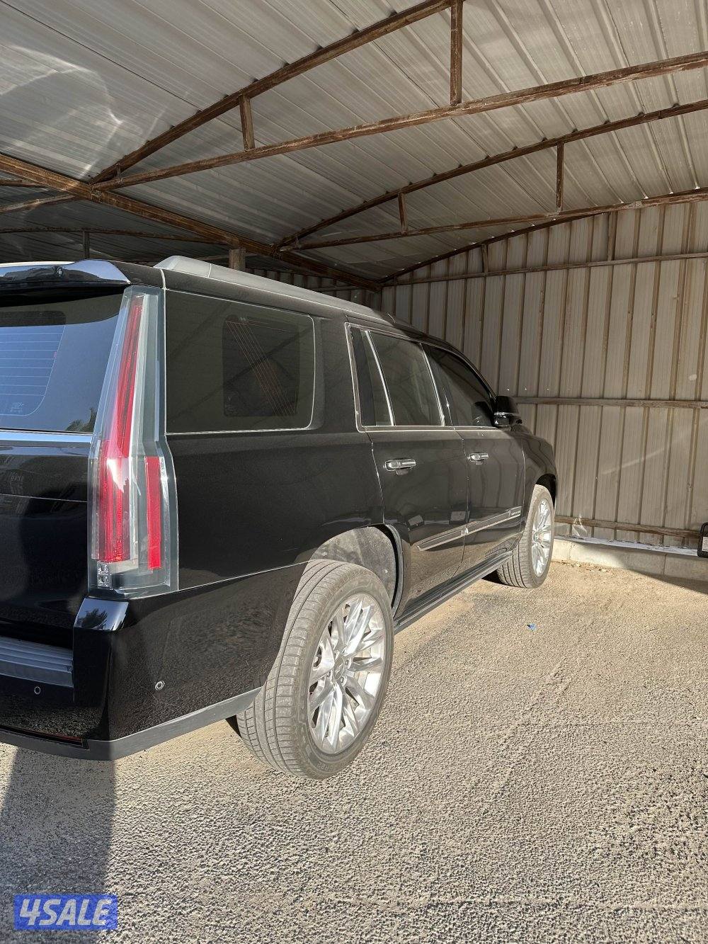 للبيع كاديلاك اسكاليد ٢٠١٧4