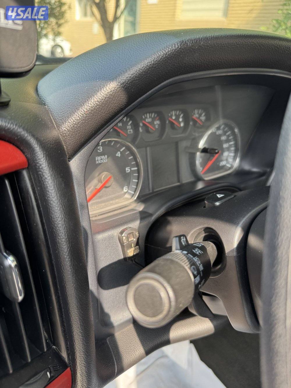 للبيع سلفرادو 201710