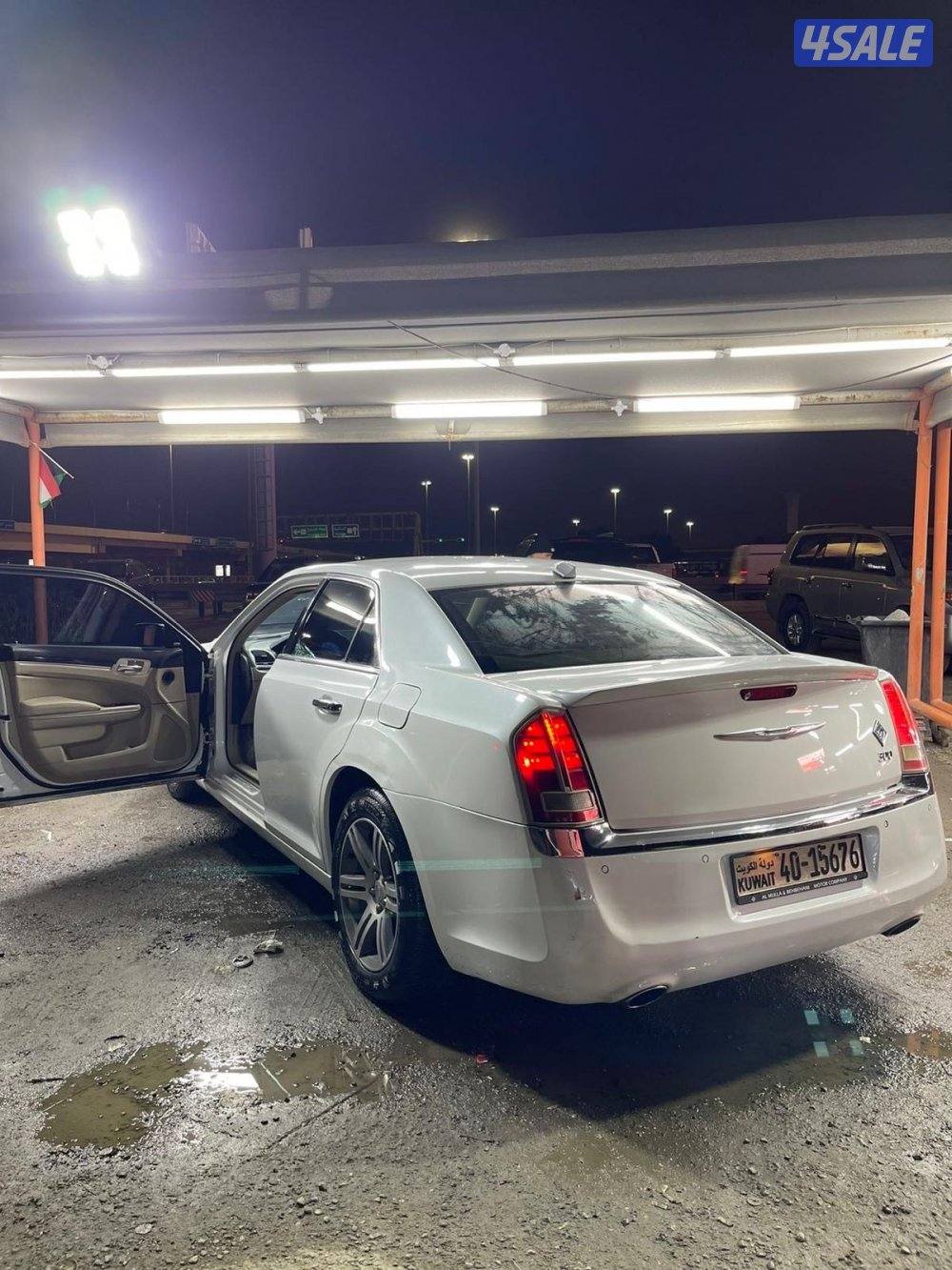 للبيع كرايزلر 20143