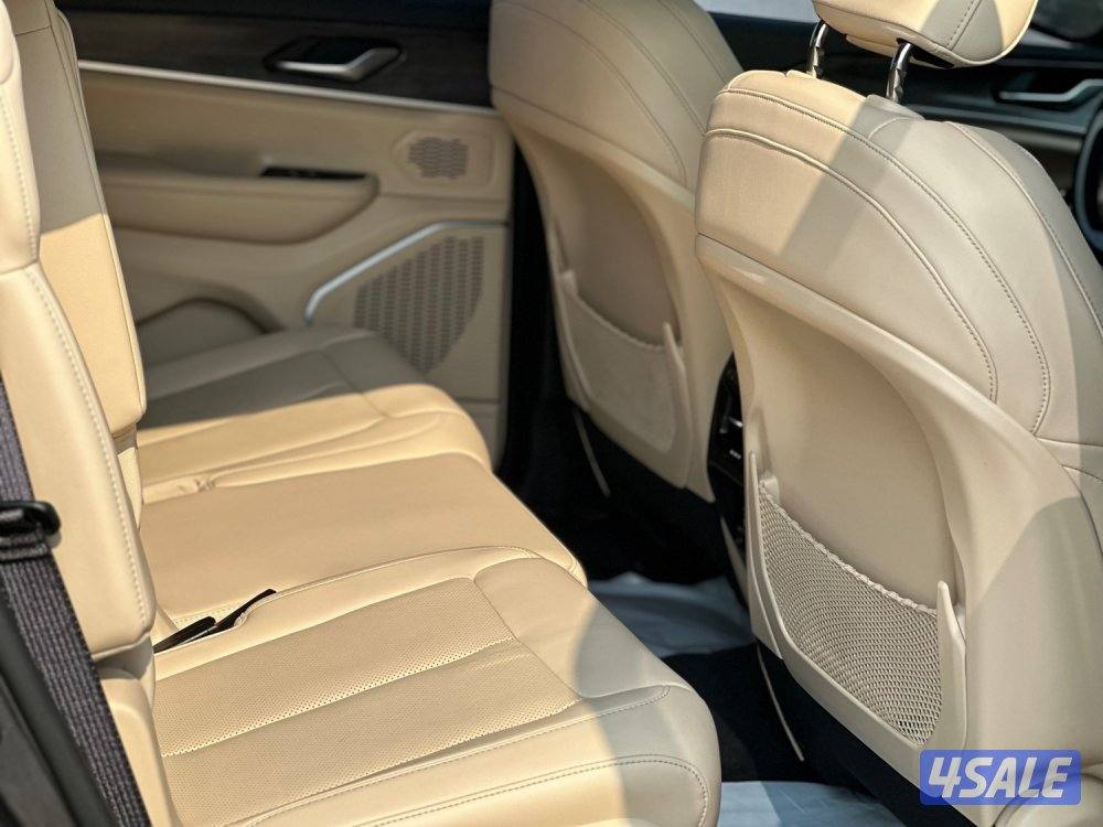 للبيع جراند شيروكي LIMITED L ماشي ٦٨ الف كيلو5