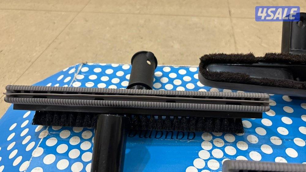 مكنسة غسيل للفرسه و المخدات و الكنب و الارضيه و مع جميع أغراضها10